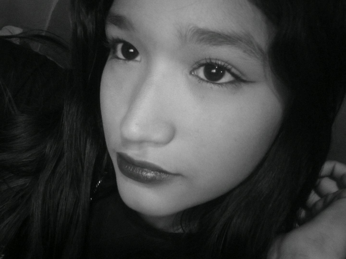 Sara from Venezuela, online to text chat with strangers on Chatiw