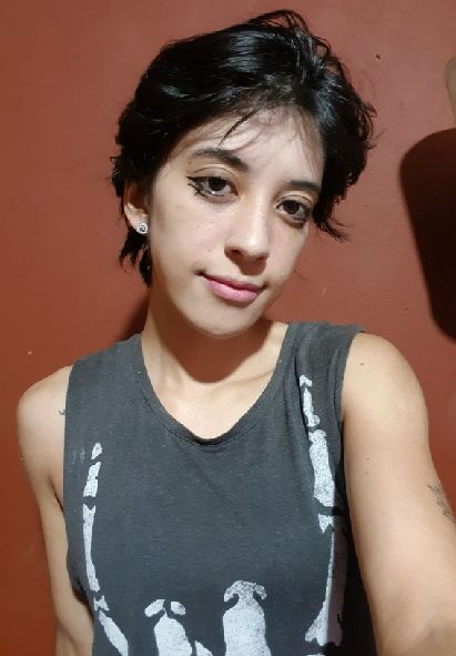 Mia from Argentina on Chatiw — safe chat