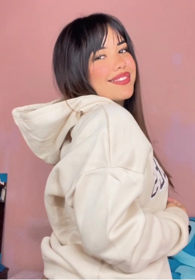 Valentina from Argentina, ready to text strangers online on Chatiw