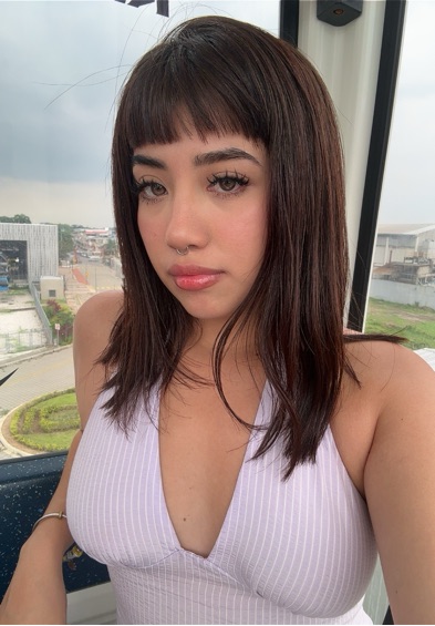 Tasha from Ecuador on Chatiw — voice and video chat